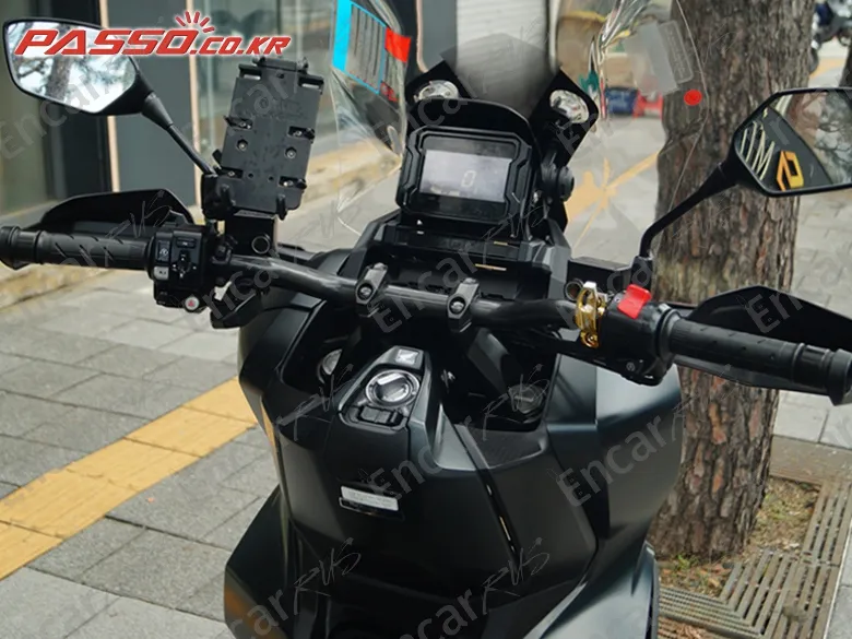 Honda Adv 350 - фото 3