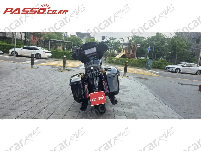 Harley-Davidson Flhx - фото 2