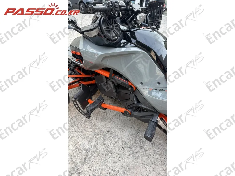 BRP Can-Am Spyder F3 S - фото 4