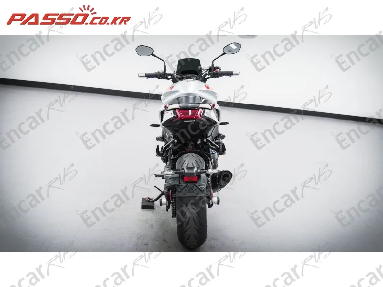 Suzuki Katana GSX S 1000 - фото 2