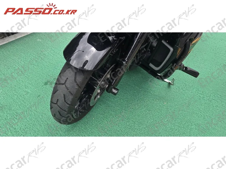 HARLEY-DAVIDSON ROAD GLIDE SPECIAL - фото 5