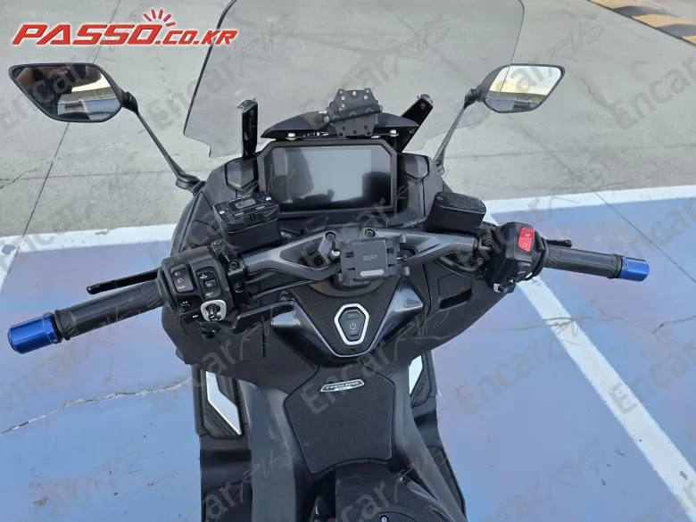 Yamaha T Max 560 - фото 3