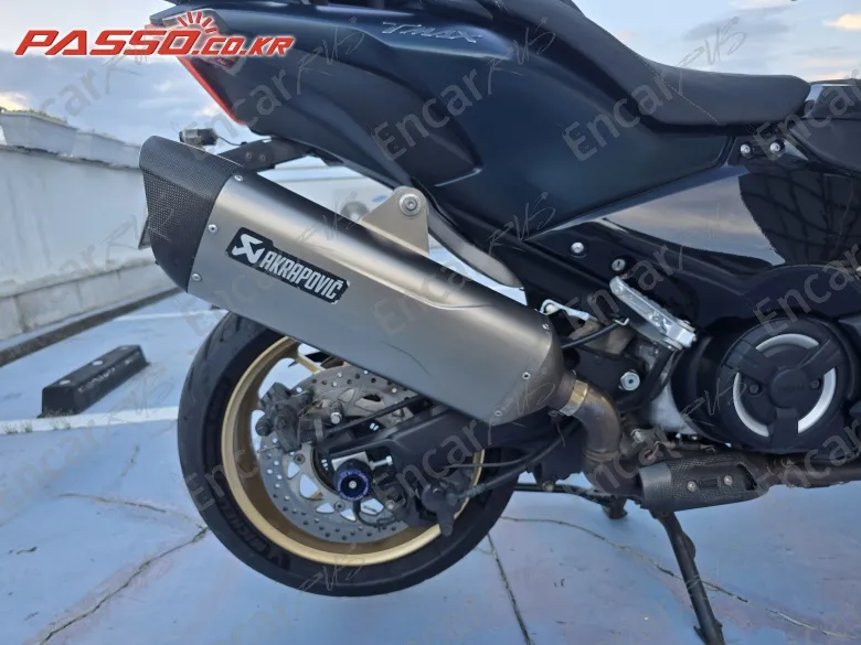 Yamaha T Max 560 - фото 6
