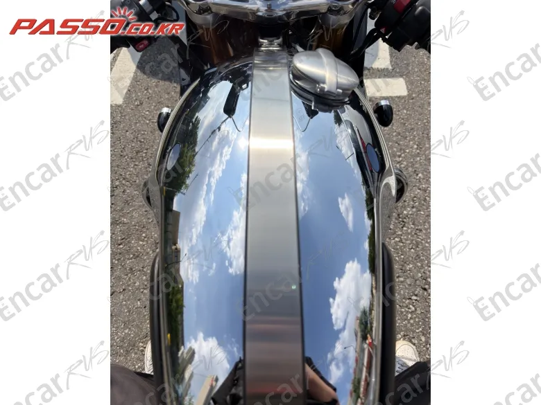 TRIUMPH THRUXTON RS - фото 4