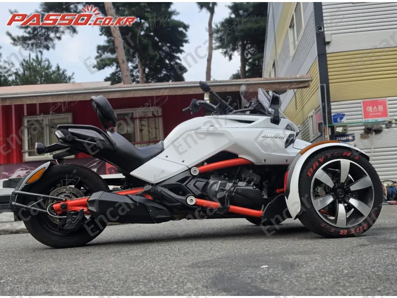 BRP Can-Am Spyder F3 S - фото 0
