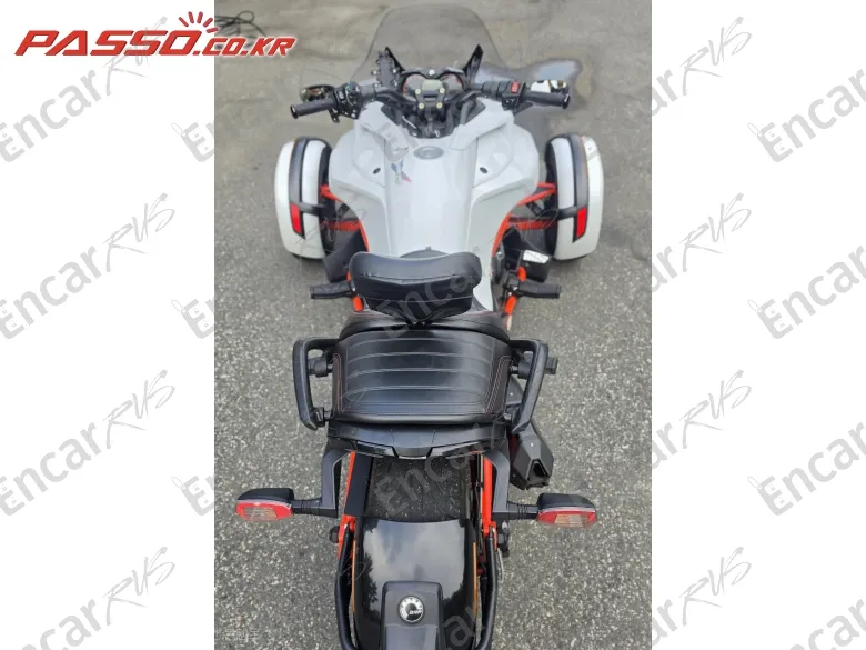 BRP Can-Am Spyder F3 S - фото 2