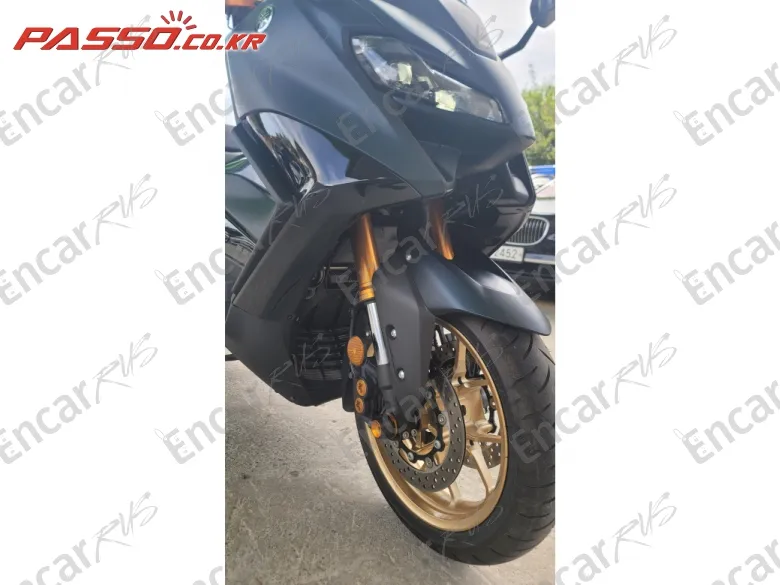 Yamaha T Max 560 - фото 5
