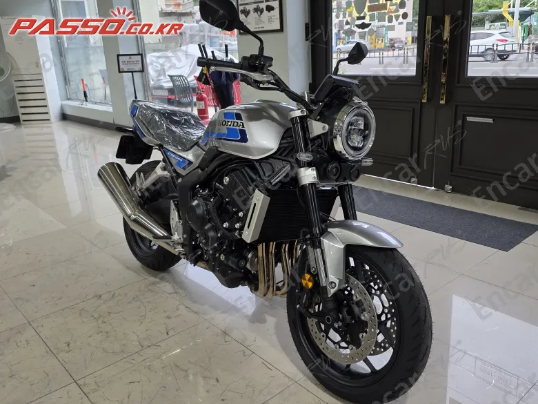 HONDA CB 1000 F - фото 4