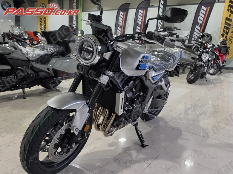 HONDA CB 1000 F - фото 5