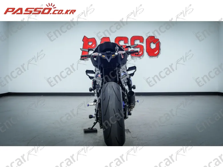 Bmw M 1000 R - фото 2