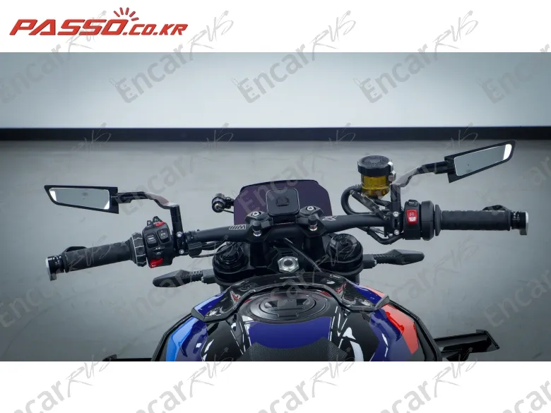 Bmw M 1000 R - фото 3