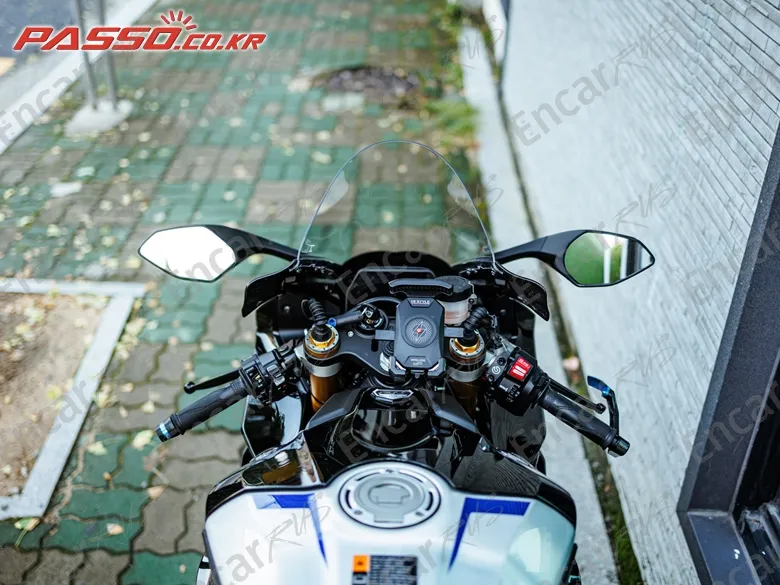 Yamaha Yzf R1 M - фото 3
