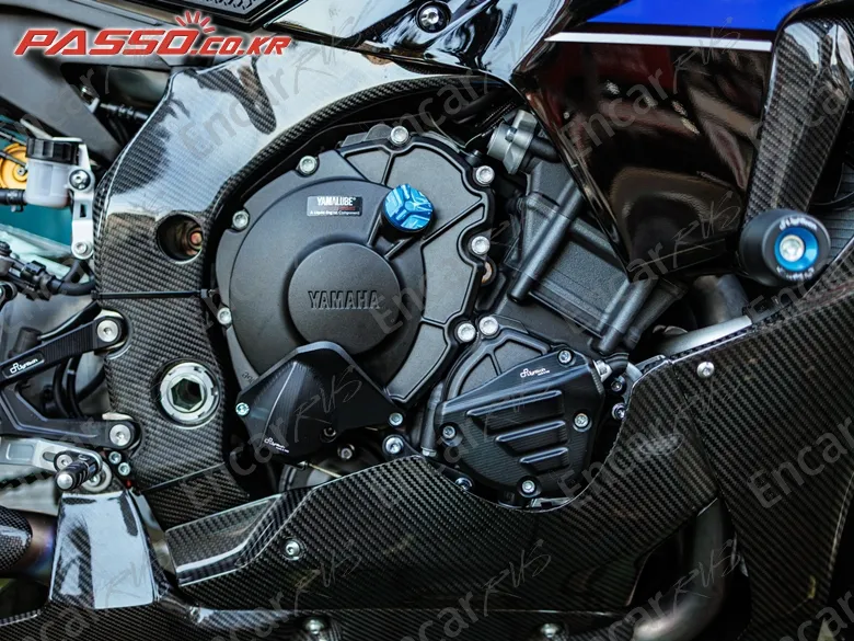 Yamaha Yzf R1 M - фото 4