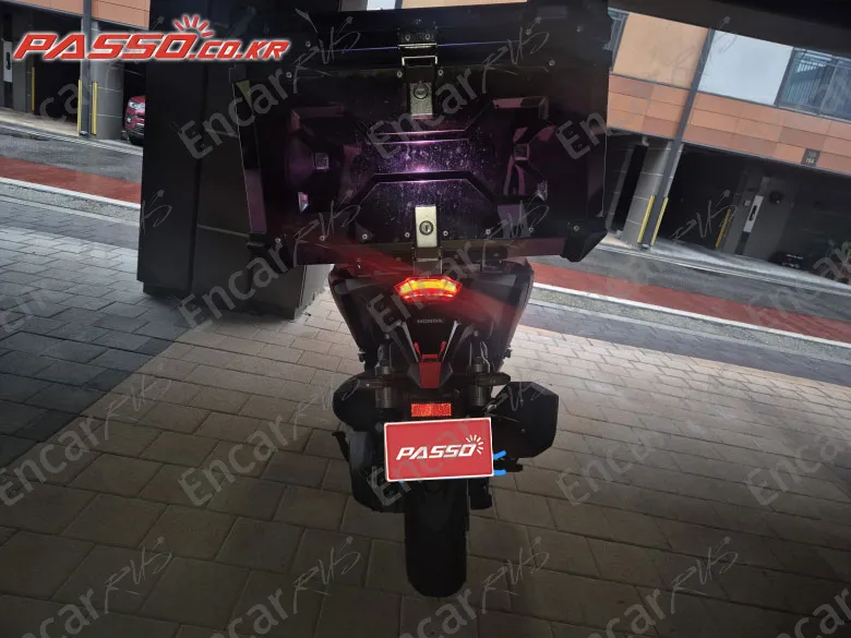 Honda Adv 350 - фото 2