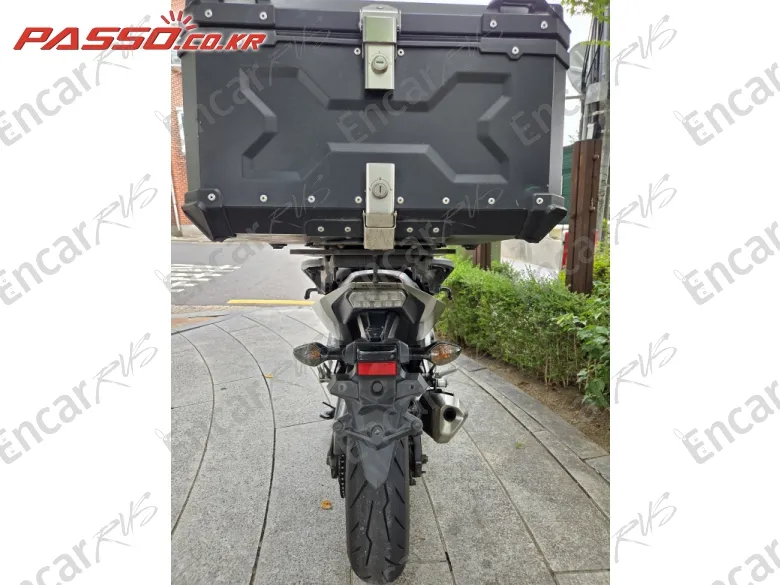 Honda Integra 750 - фото 2