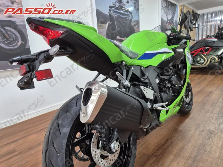 KAWASAKI ZX 6 R - фото 2