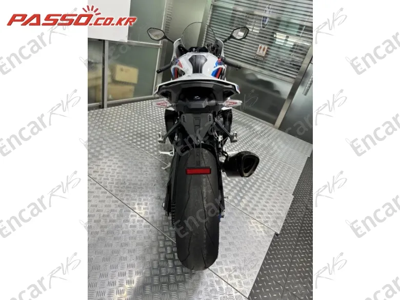 Bmw M 1000 Rr - фото 2