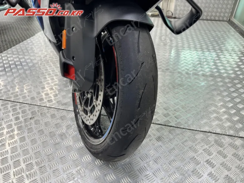 Bmw M 1000 Rr - фото 5