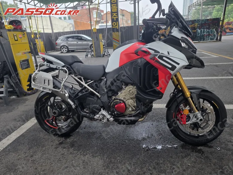 Ducati Multistrada V4 Rs - фото 0