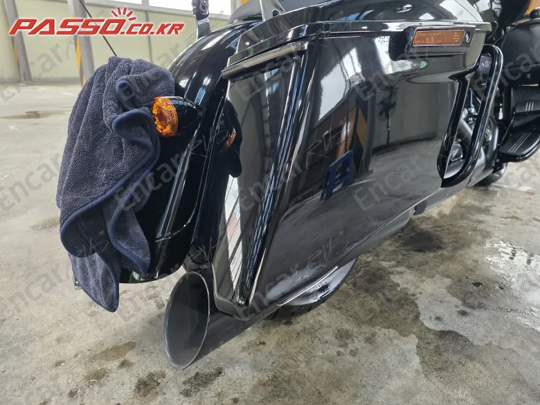 HARLEY-DAVIDSON ROAD GLIDE SPECIAL - фото 5