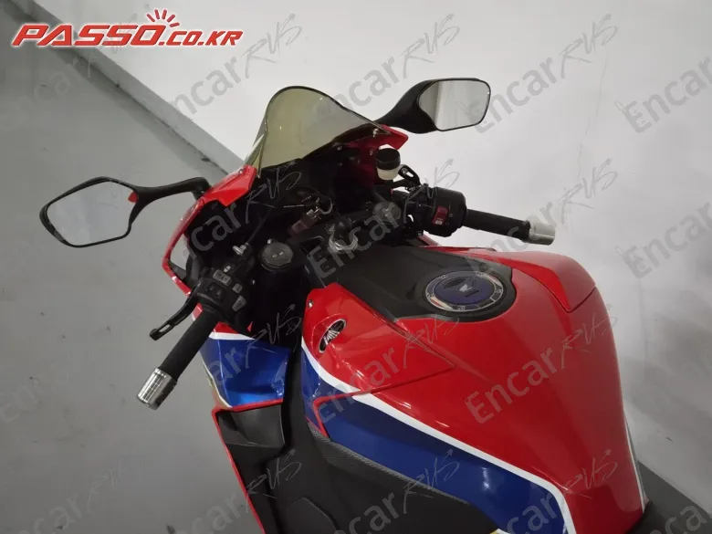 Honda Cbr 1000 Rr - фото 3