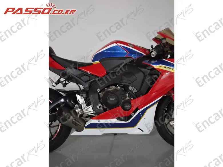 Honda Cbr 1000 Rr - фото 4