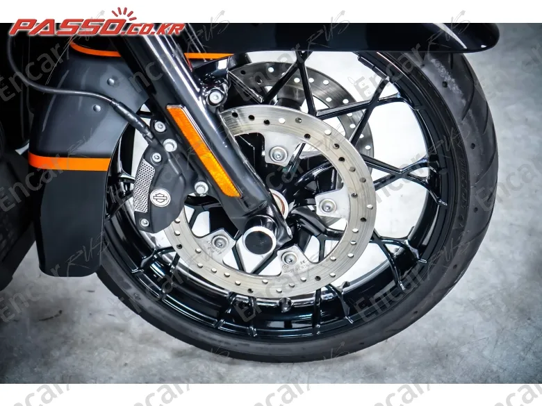 Harley-Davidson Road King Special - фото 5