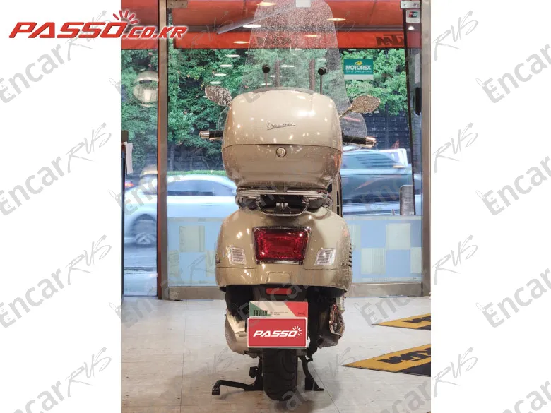 VESPA GTS 300 CLASSIC - фото 2