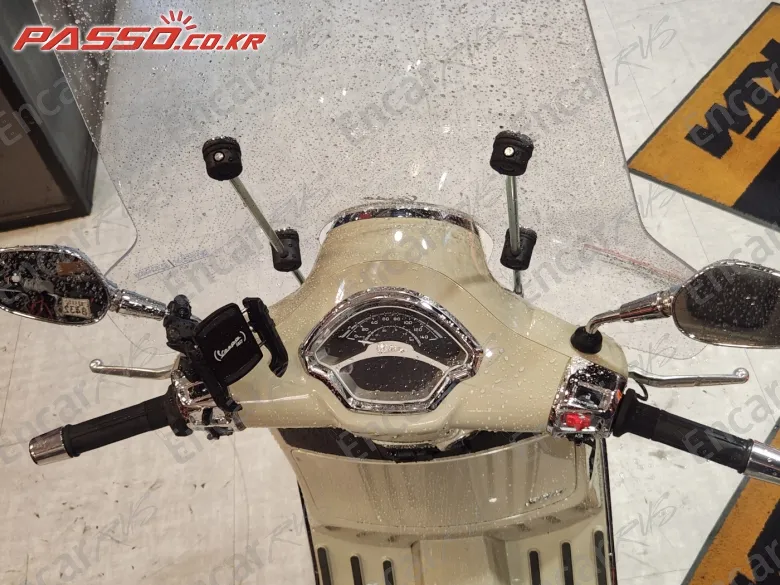 VESPA GTS 300 CLASSIC - фото 3
