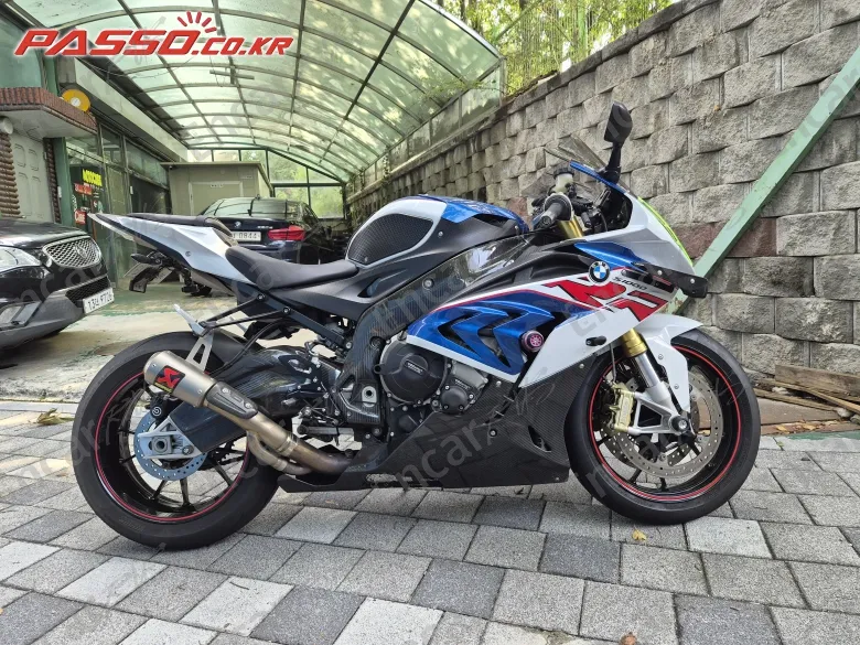 BMW S 1000 RR - фото 0