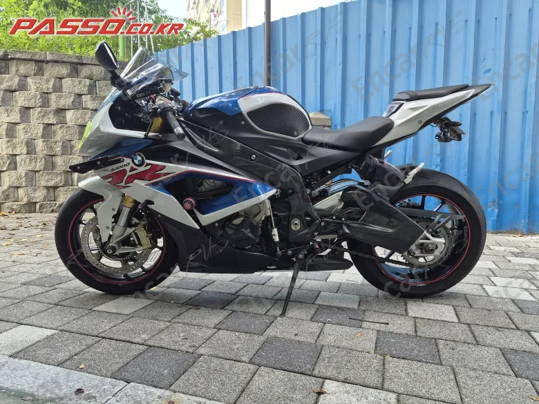 BMW S 1000 RR - фото 1
