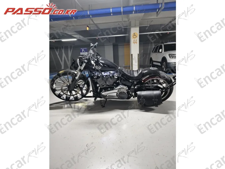 Harley-Davidson Breakout 114 - фото 1