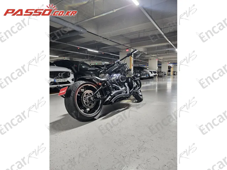 Harley-Davidson Breakout 114 - фото 2