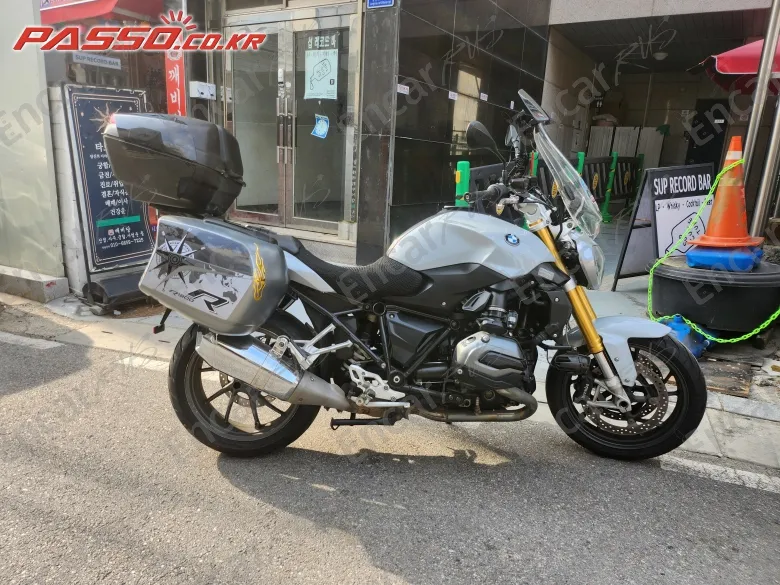 BMW R 1200 R - фото 0