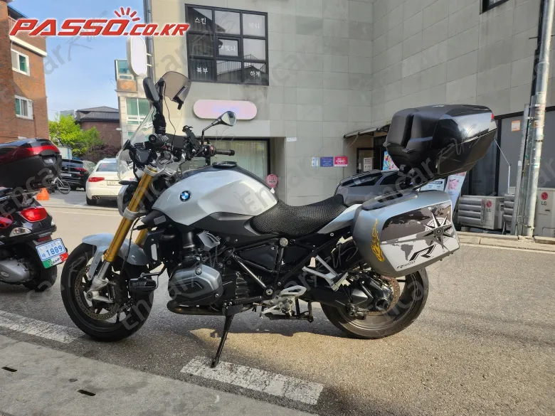 BMW R 1200 R - фото 1