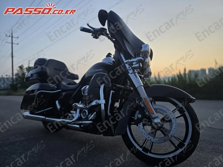 Harley-Davidson Flhx - фото 0