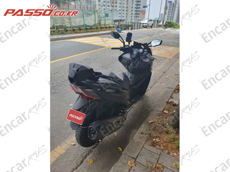 Kymco Xciting S 400 - фото 2