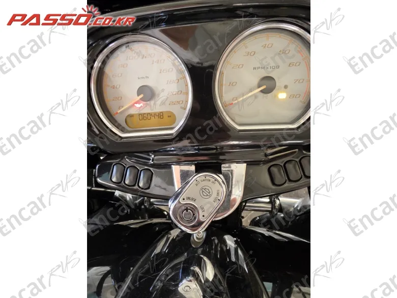 HARLEY-DAVIDSON FLTR - фото 3