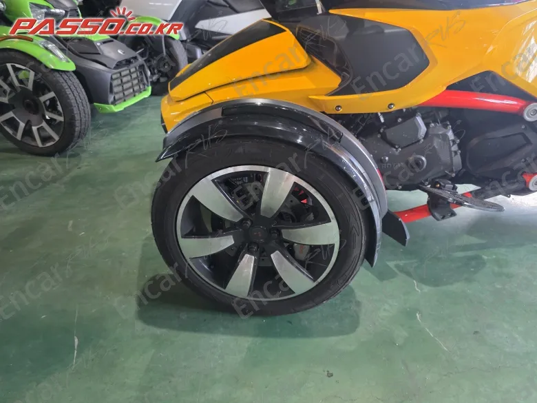 BRP Can-Am Spyder F3 S - фото 4