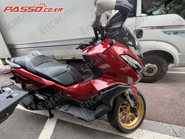 Honda Adv 350 - фото 1