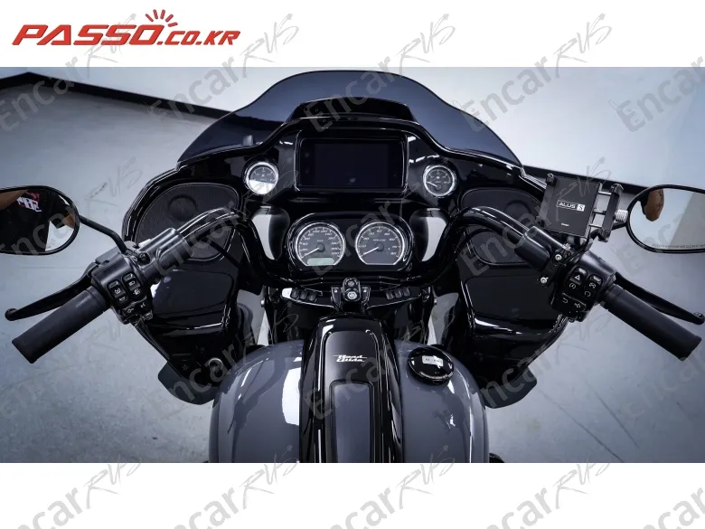 Harley-Davidson Road Glide St - фото 3