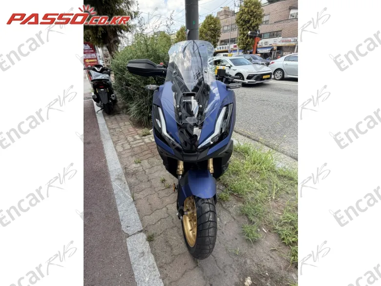Honda Adv 350 - фото 2