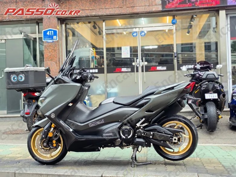 Yamaha T Max 560 - фото 1