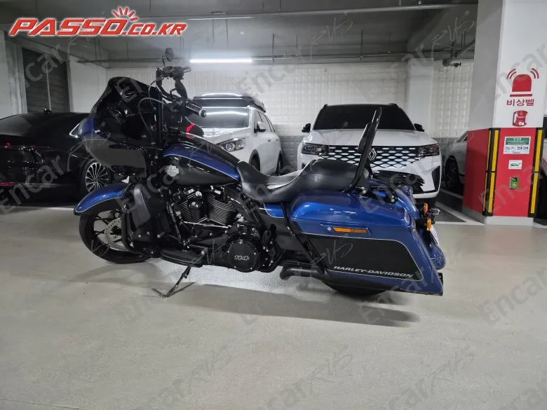 HARLEY-DAVIDSON ROAD GLIDE SPECIAL - фото 1