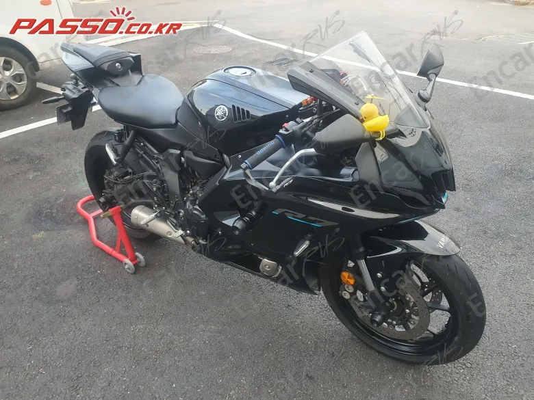 Yamaha Yzf R7 - фото 0