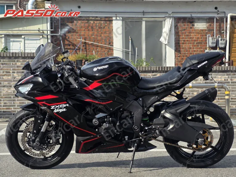 Kawasaki Zx 6 R - фото 1