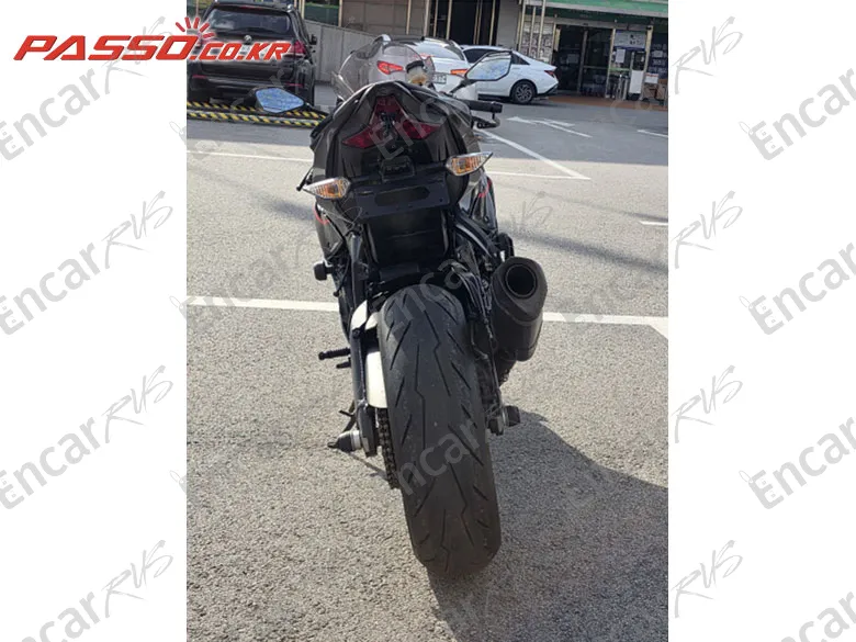Kawasaki Zx 6 R - фото 2