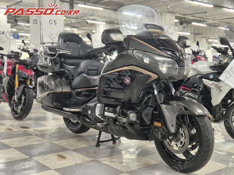 Honda Goldwing 1800 - фото 0