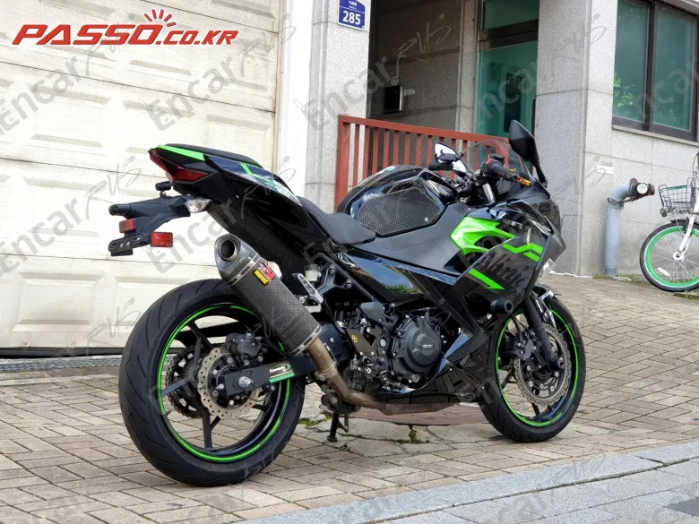 Kawasaki Ninja 400 ABS - фото 2