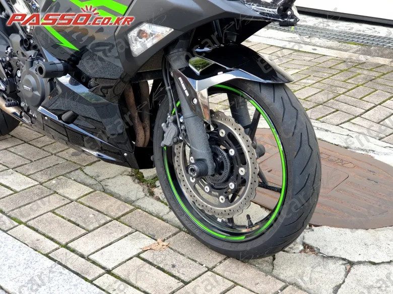 Kawasaki Ninja 400 ABS - фото 5